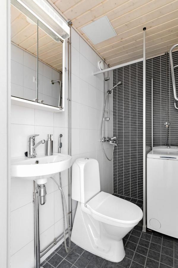 Just Renovated Stylish Nordic Studio By Tram Stop Helsingfors Exteriör bild