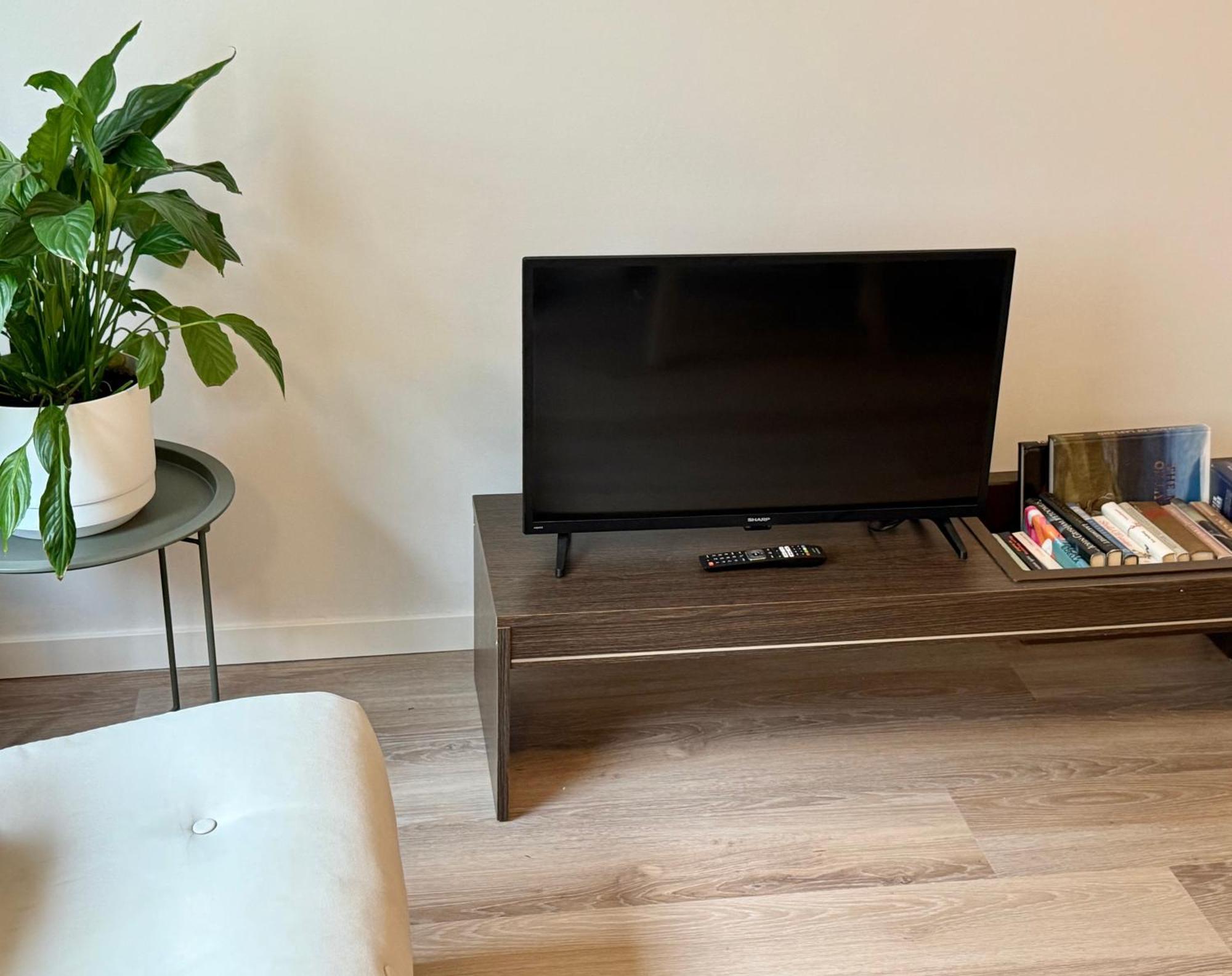 Just Renovated Stylish Nordic Studio By Tram Stop Helsingfors Exteriör bild