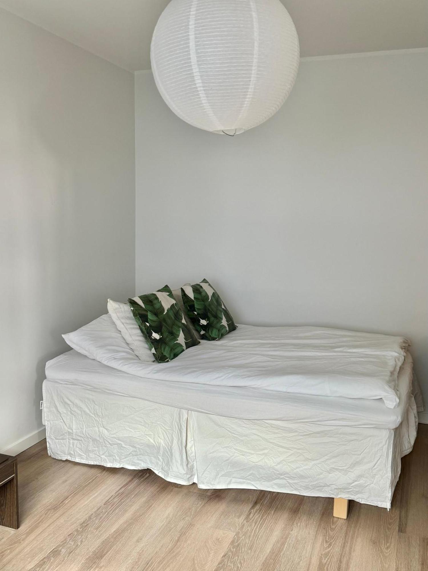 Just Renovated Stylish Nordic Studio By Tram Stop Helsingfors Exteriör bild